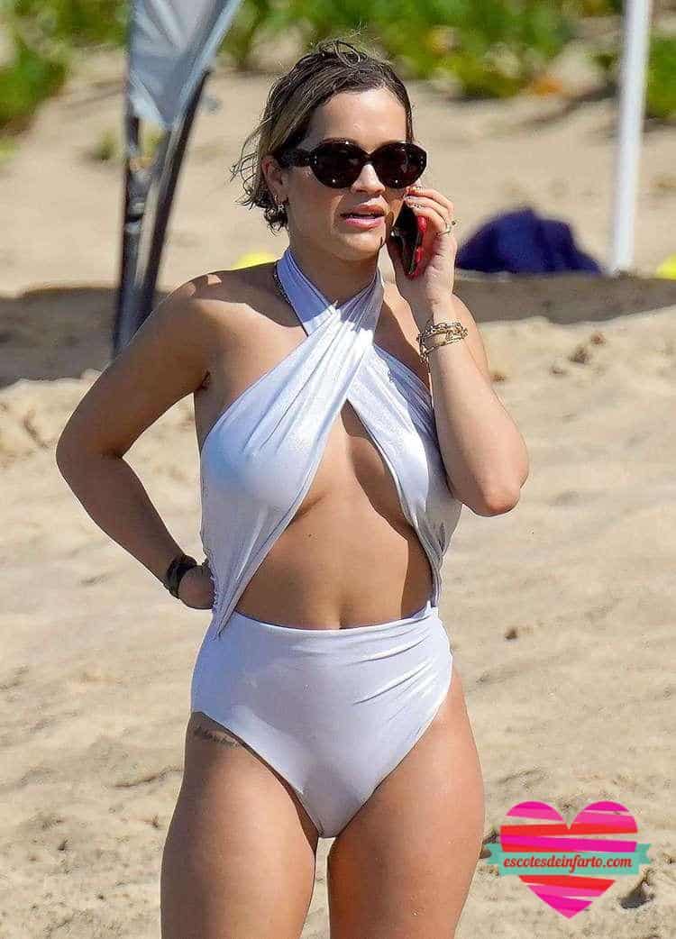 Rita Ora Los Tiene de Punta en la Playa 3 Rita Ora marca pezón en el caribe