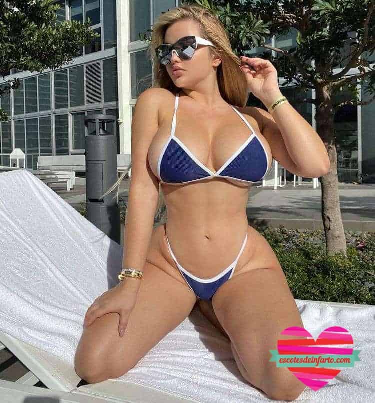 Anastasiya Kvitko ¡Curvas Peligrosas! 1 Se le salen a Anastasiya Kvitko