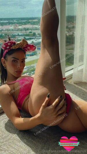 Daniela Fainus Desnuda 101 daniela