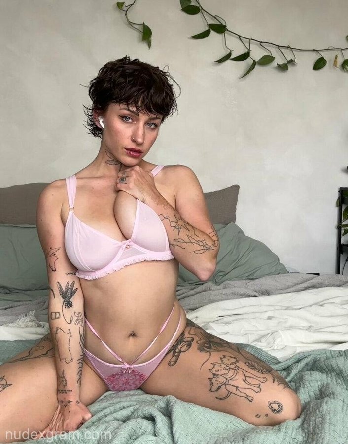 Badgalhailey Nudes 14 badgal 15